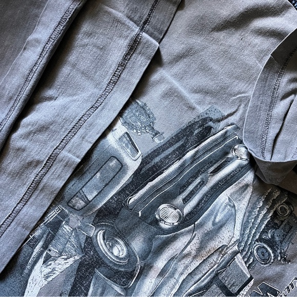 Gray Graphic T-Shirt with Vintage Truck Design - Picture 5 of 5